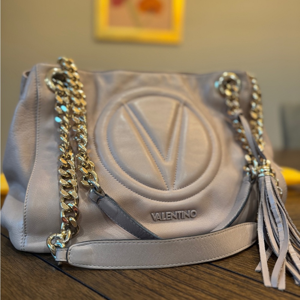 VALENTINO BY MARIO VALENTINO
Luisa 2 Signature Leather Shoulder Bag - Nude/Mauve